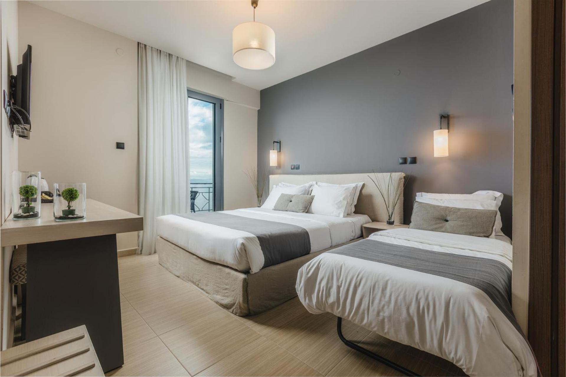 Infinity Hotel Gytheio Exterior photo