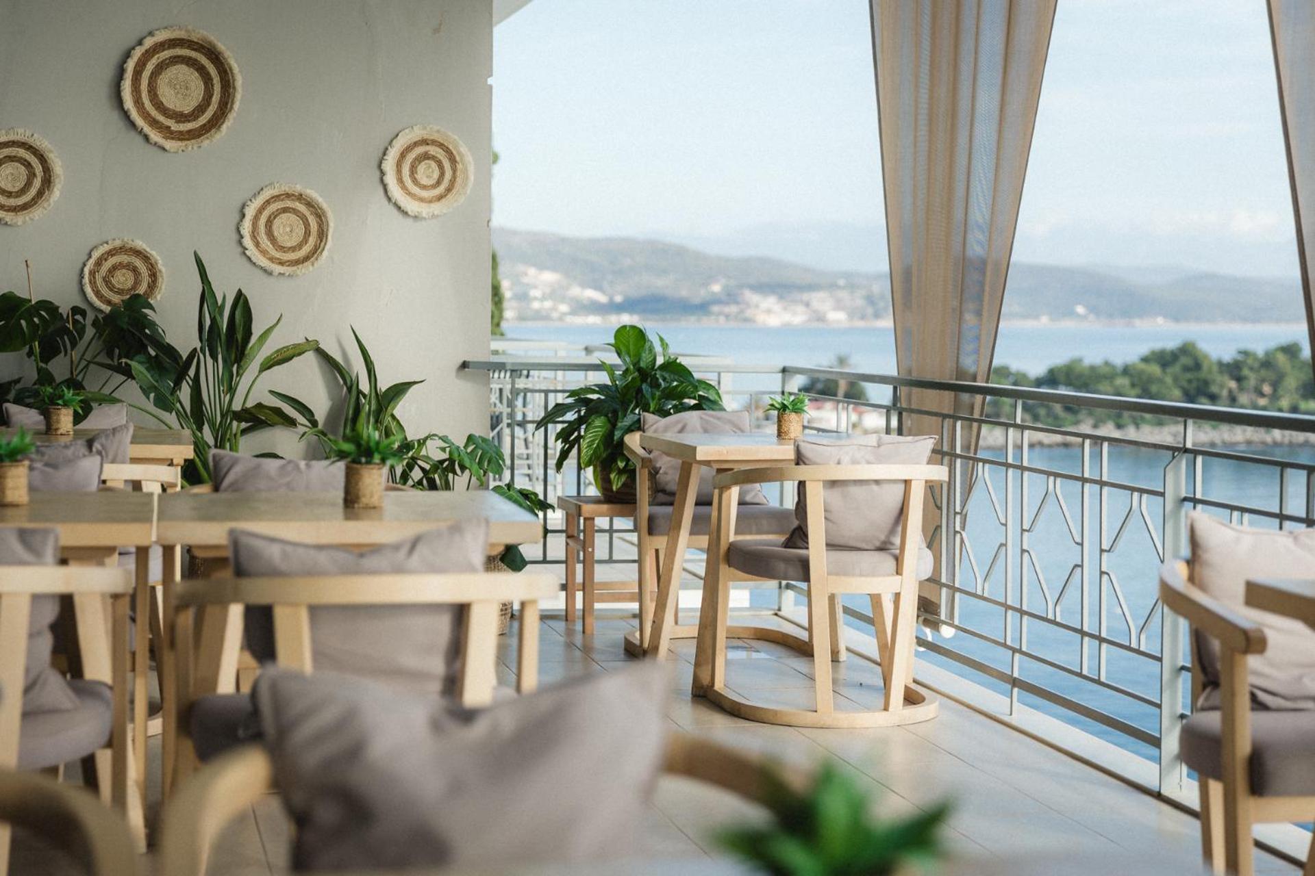 Infinity Hotel Gytheio Exterior photo